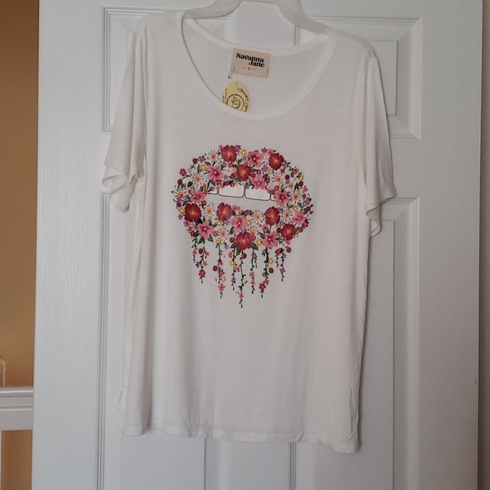 NWT, Short Sleeve Lips Tee
